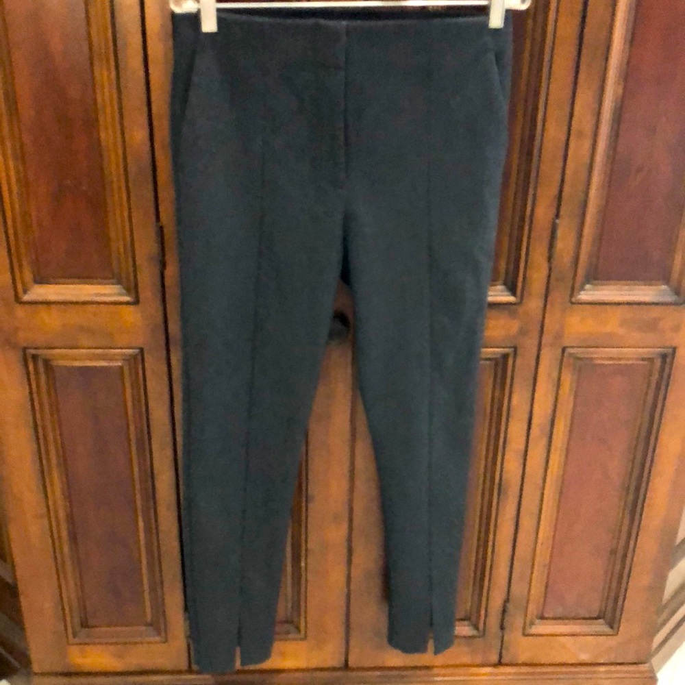 Ann Taylor Ankle Gray Pants   Size 6
